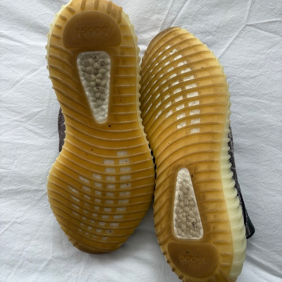 Yeezy boost 350 V2 - Picture 6 of 11